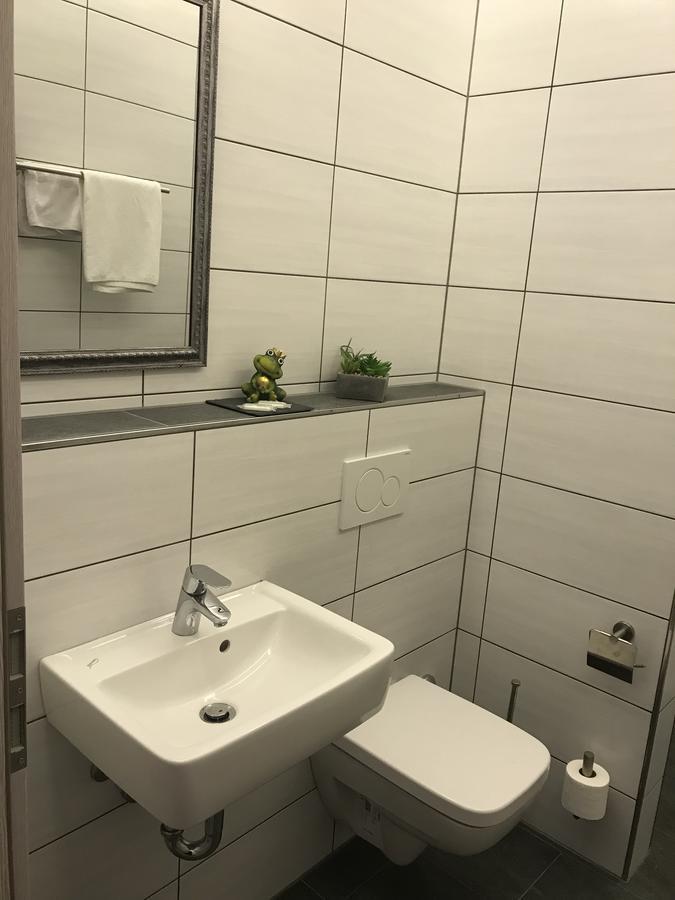 Hotel Athen Kelsterbach Frankfurt Airport Экстерьер фото